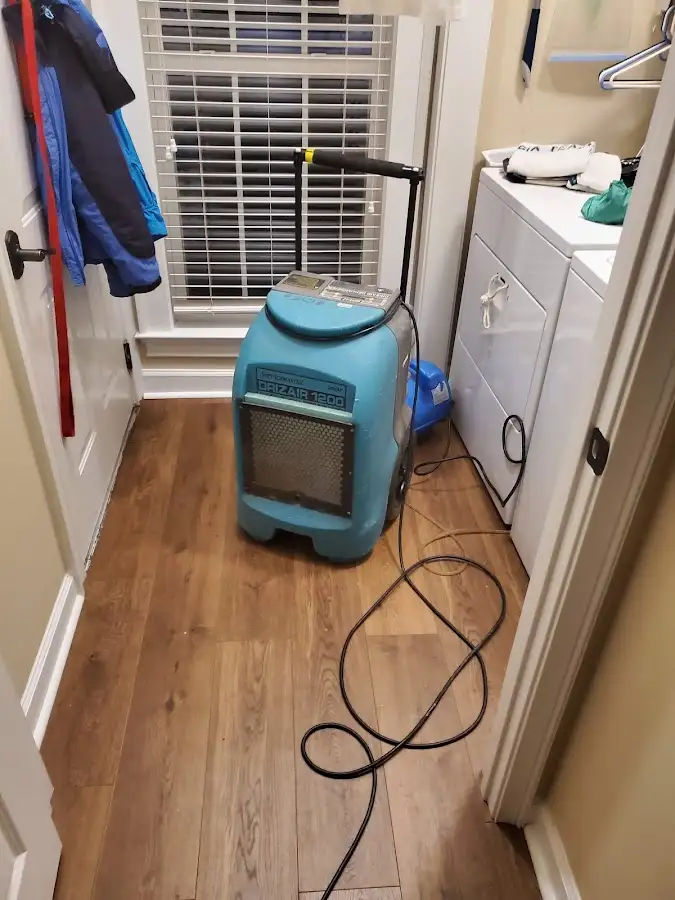 Commercial dehumidifier deployed for Crawl Space Restoration in Jackson